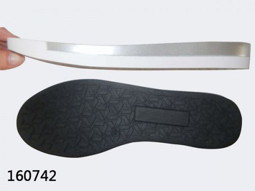 Rubber sole for shoe